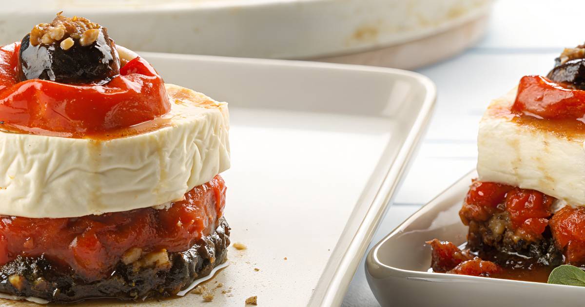 Recepta Timbal d'albergínia, pebrot i formatge de cabra